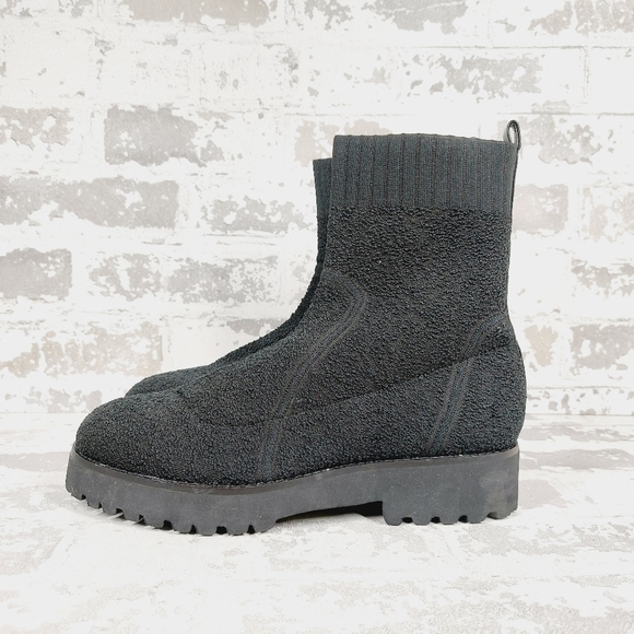 New Andre Assous Women's Pisces Lightweight Knit Bootie X420 - Picture 1 of 10